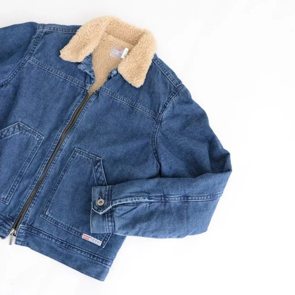 Vintage Levi's Dry Goods Trucker Winter Denim Jacket with Sherpa Lining Medium - Picture 6 of 14